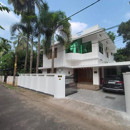 White House Villa Thrissur Luaran gambar