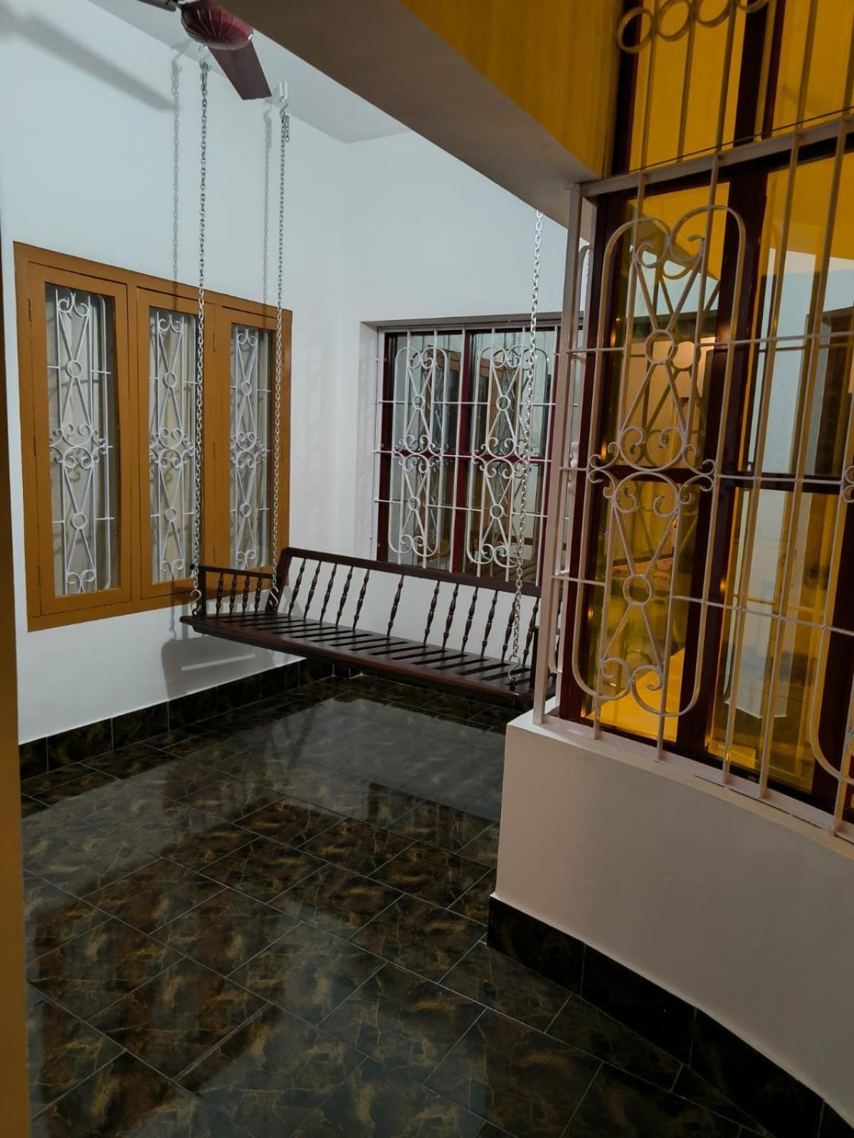 White House Villa Thrissur Luaran gambar